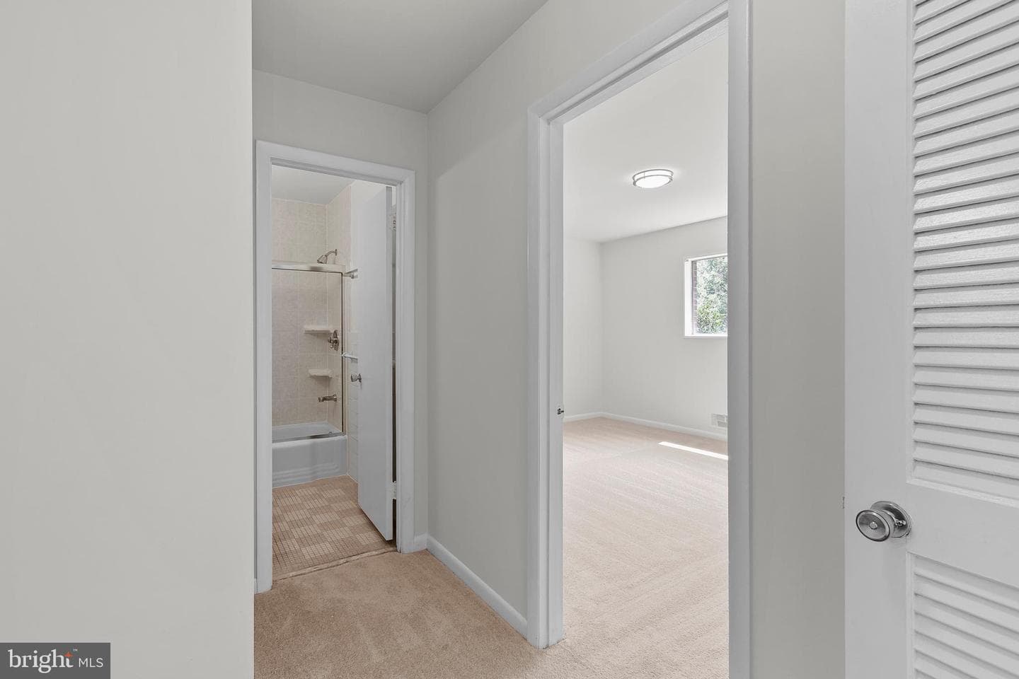 10626 Weymouth Street #204 photo 23