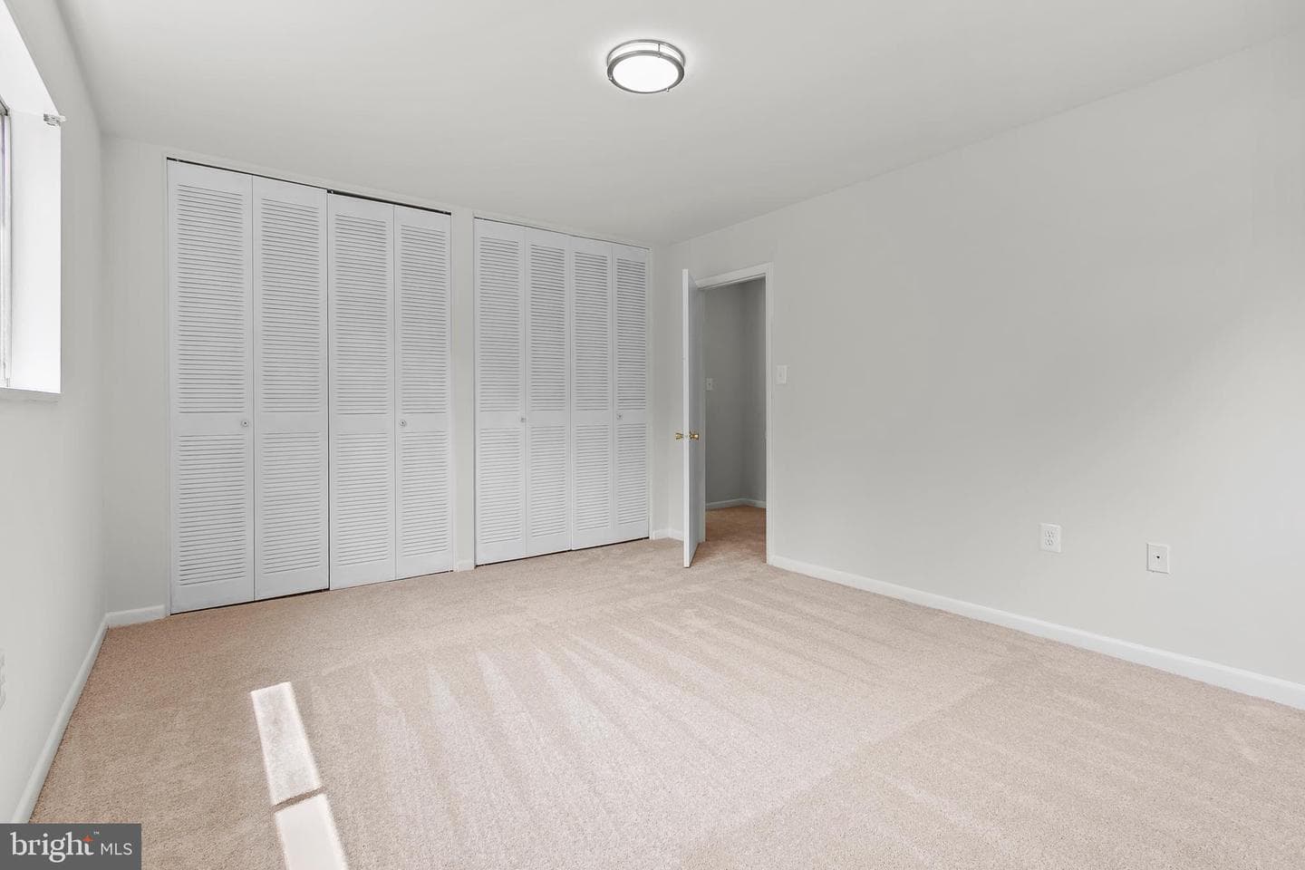 10626 Weymouth Street #204 photo 25