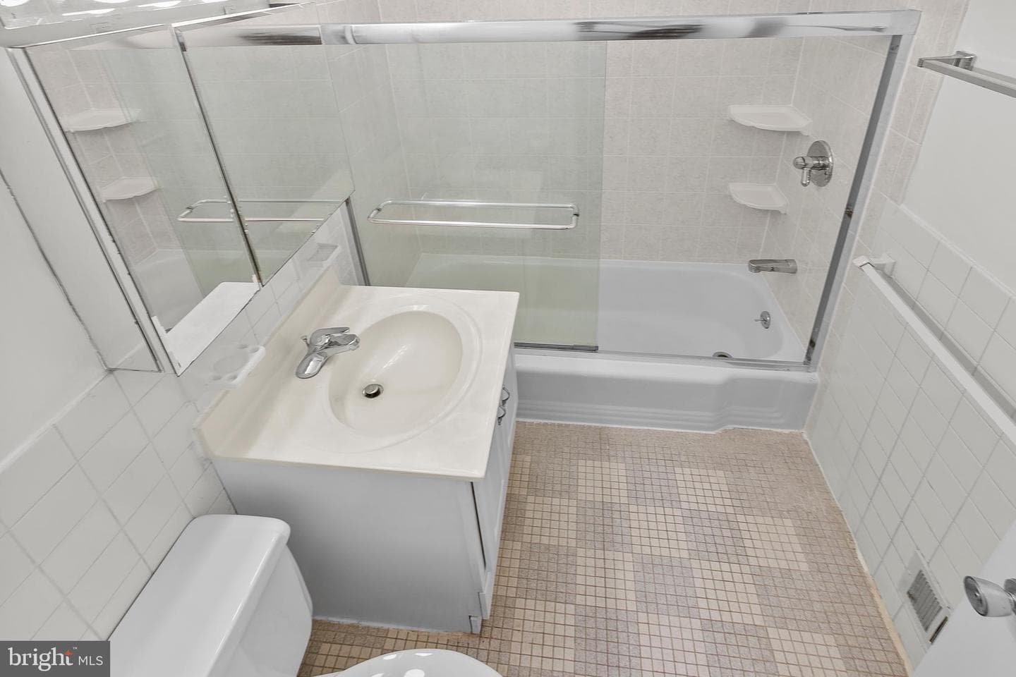 10626 Weymouth Street #204 photo 31
