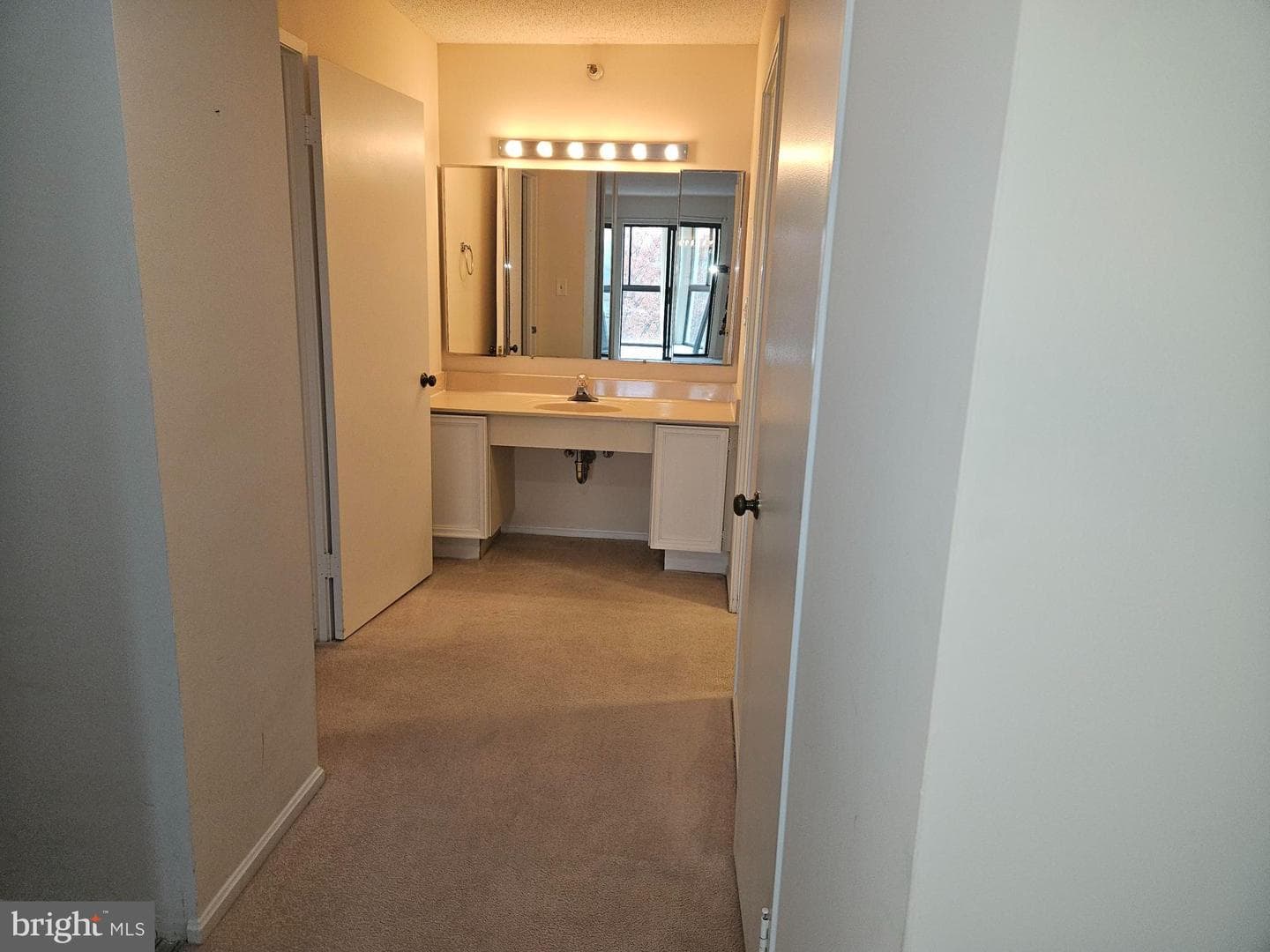 15107 Interlachen Drive #2-815 photo 25
