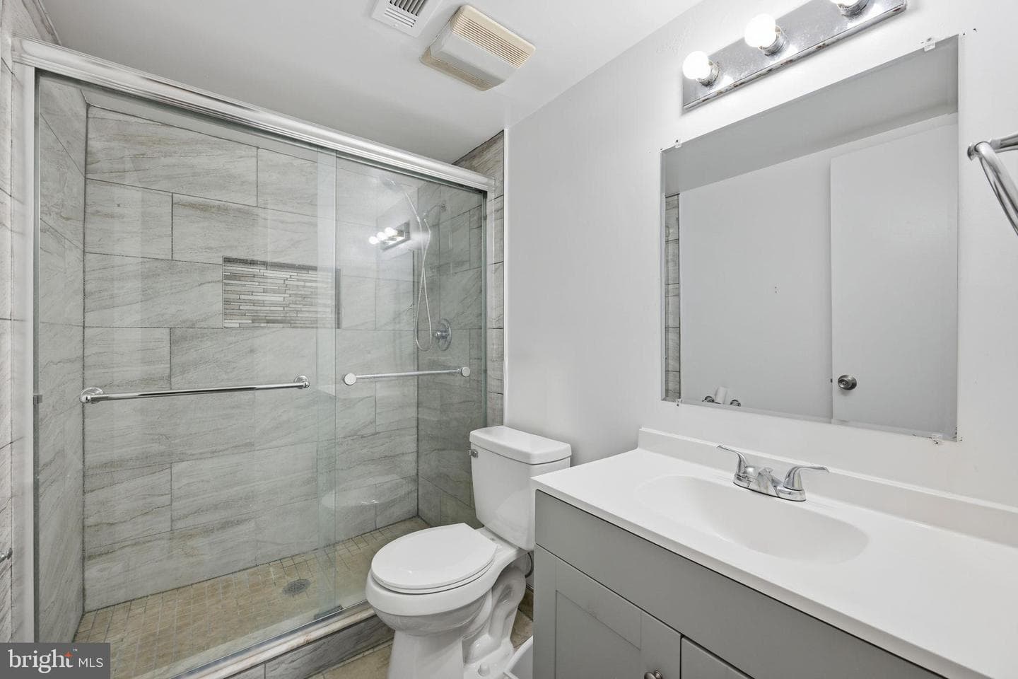784 Quince Orchard Boulevard #784-10 photo 14