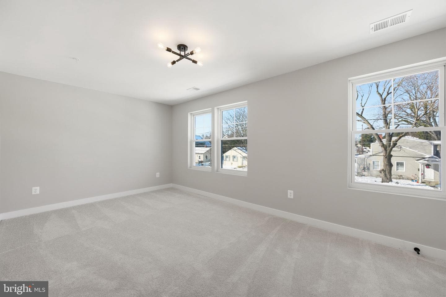 607 Burgundy Drive photo 28
