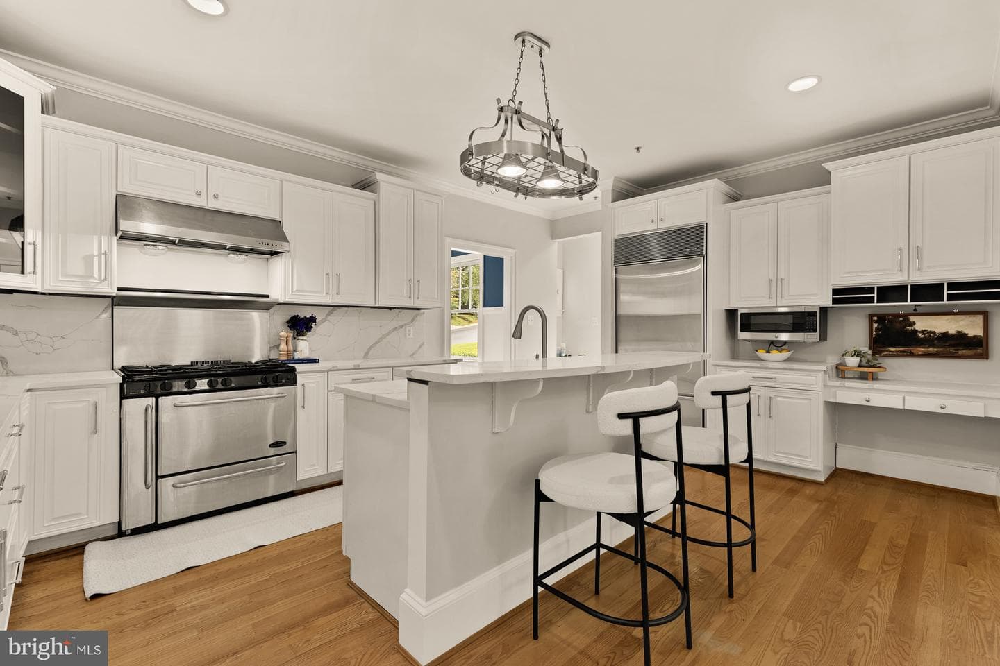 5301 McKinley Street photo 11