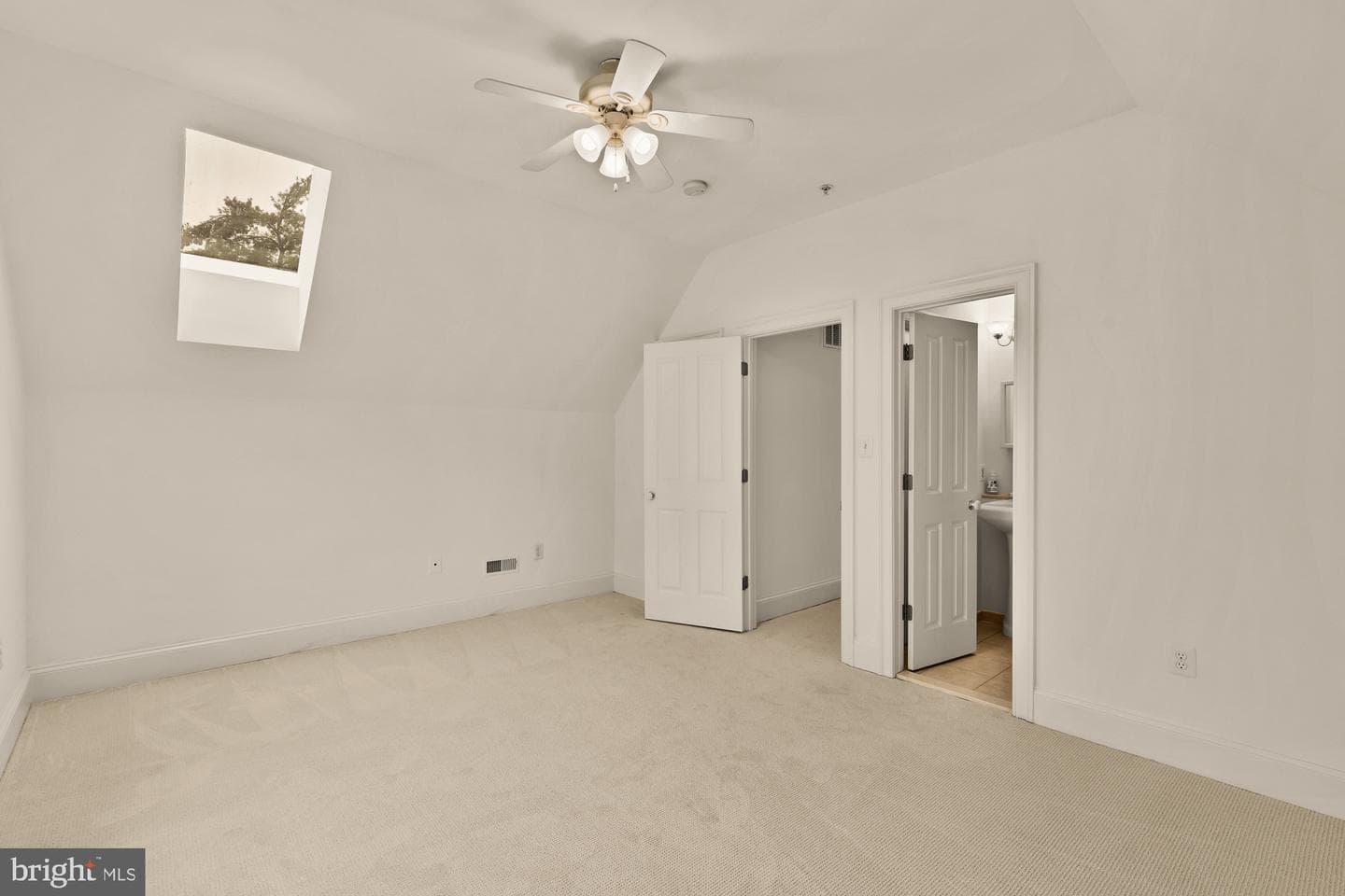 5301 McKinley Street photo 43