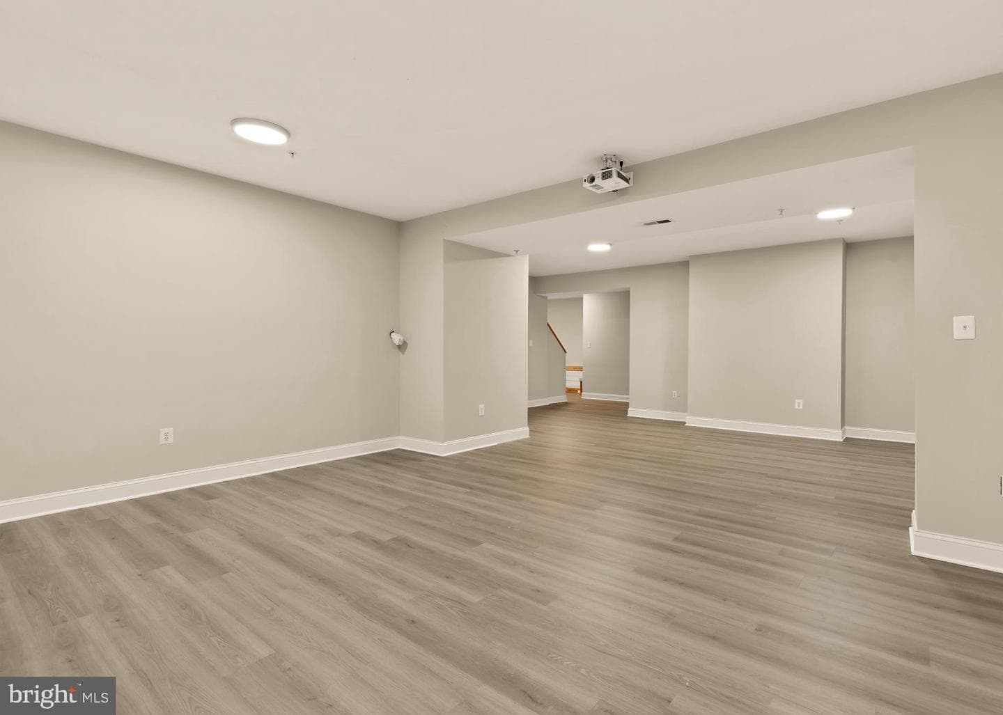 5301 McKinley Street photo 51