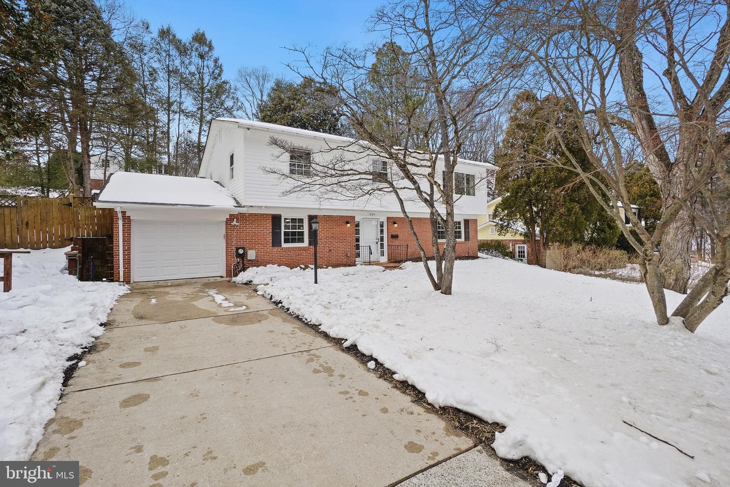 889 Diamond Drive photo 2