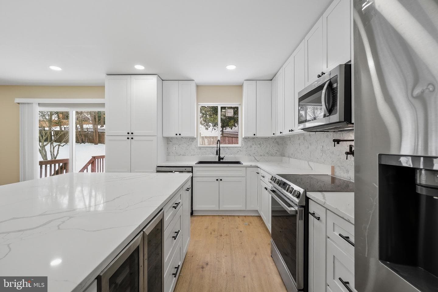 889 Diamond Drive photo 8