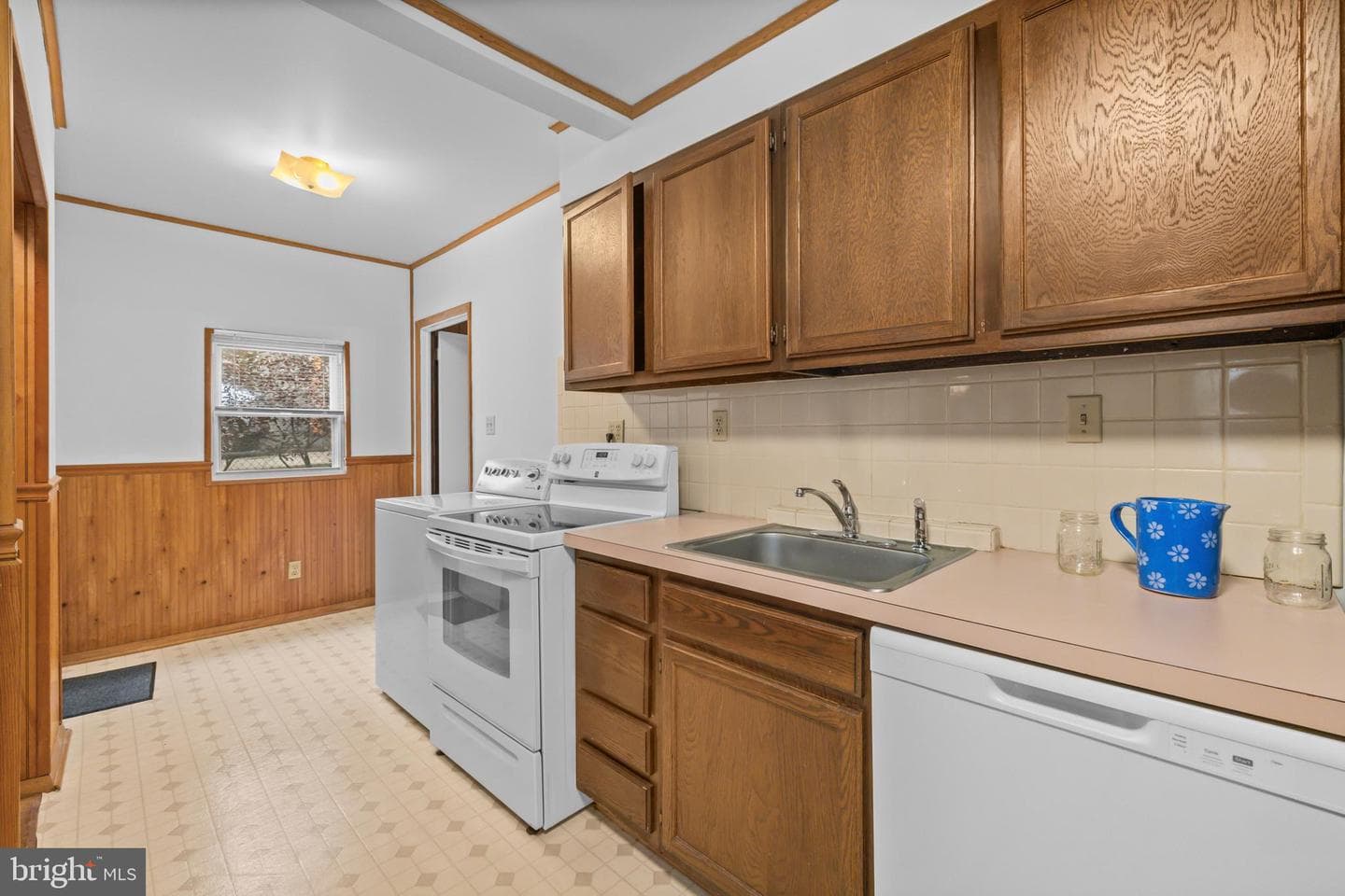 4 Russell Road photo 14