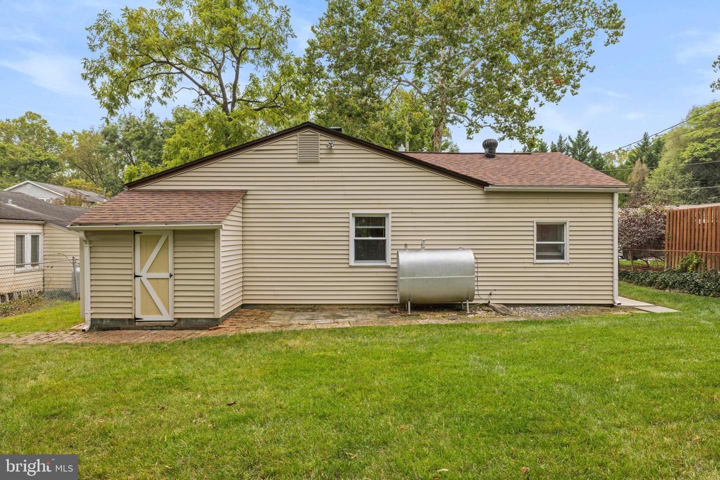 4 Russell Road photo 31