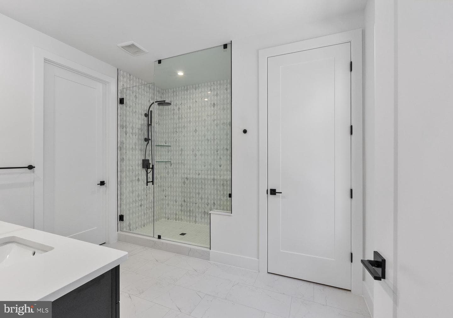 8607 Erdem Place photo 15