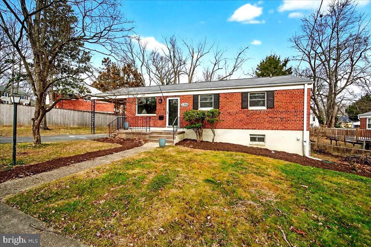 11206 Ashley Drive photo 2