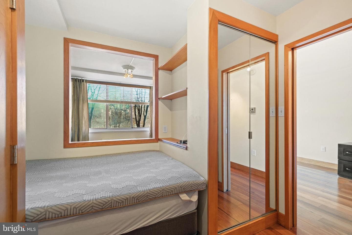10401 Grosvenor Place #408 photo 11