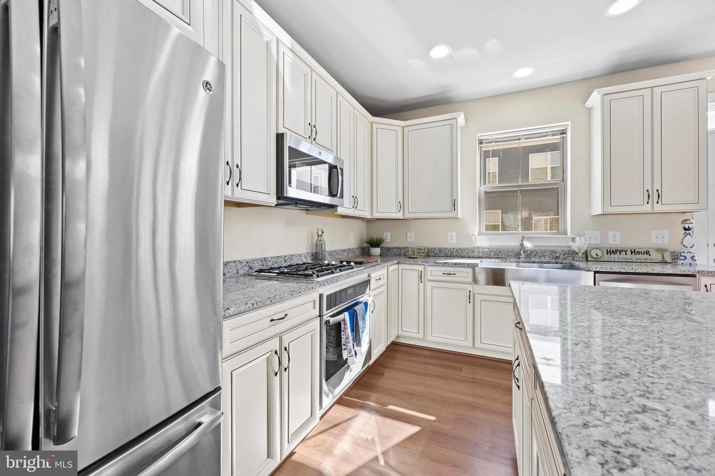 14247 Travilah Road photo 24