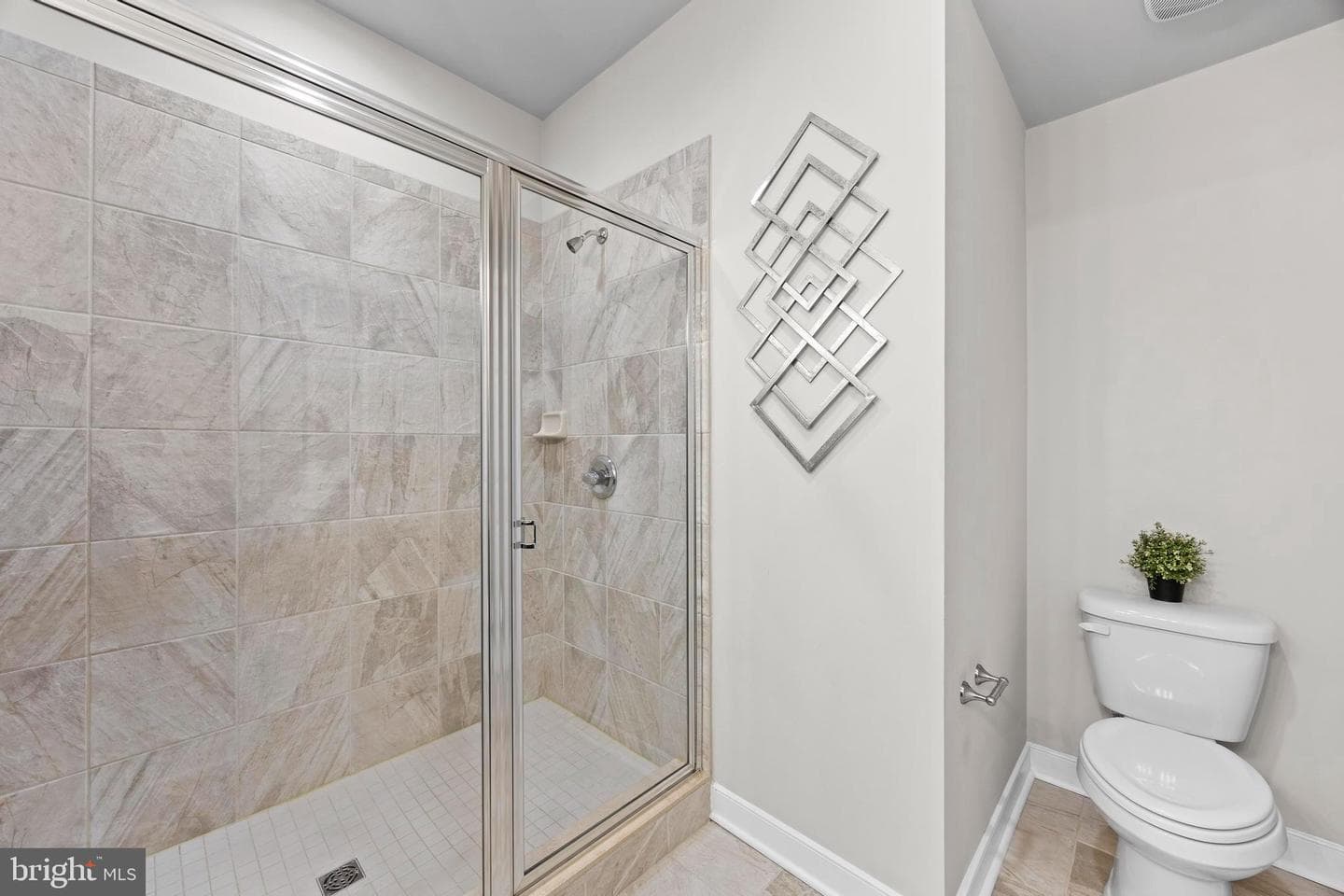 14247 Travilah Road photo 46