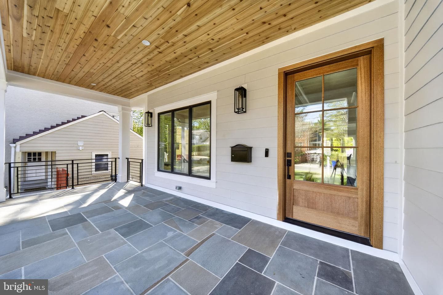 5326 Mckinley Street photo 5
