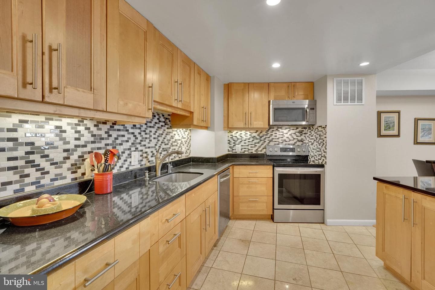 4601 N Park Avenue #710-K photo 10