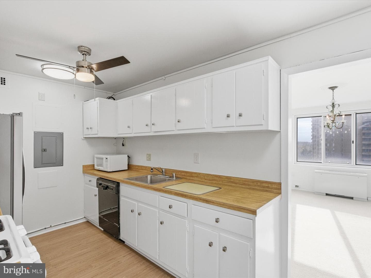 10201 Grosvenor Place #1001 photo 19