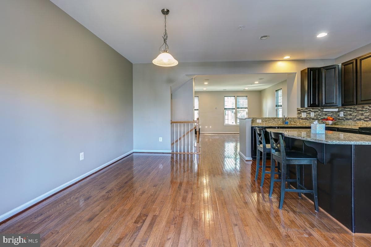3925 Broadheath Circle photo 7