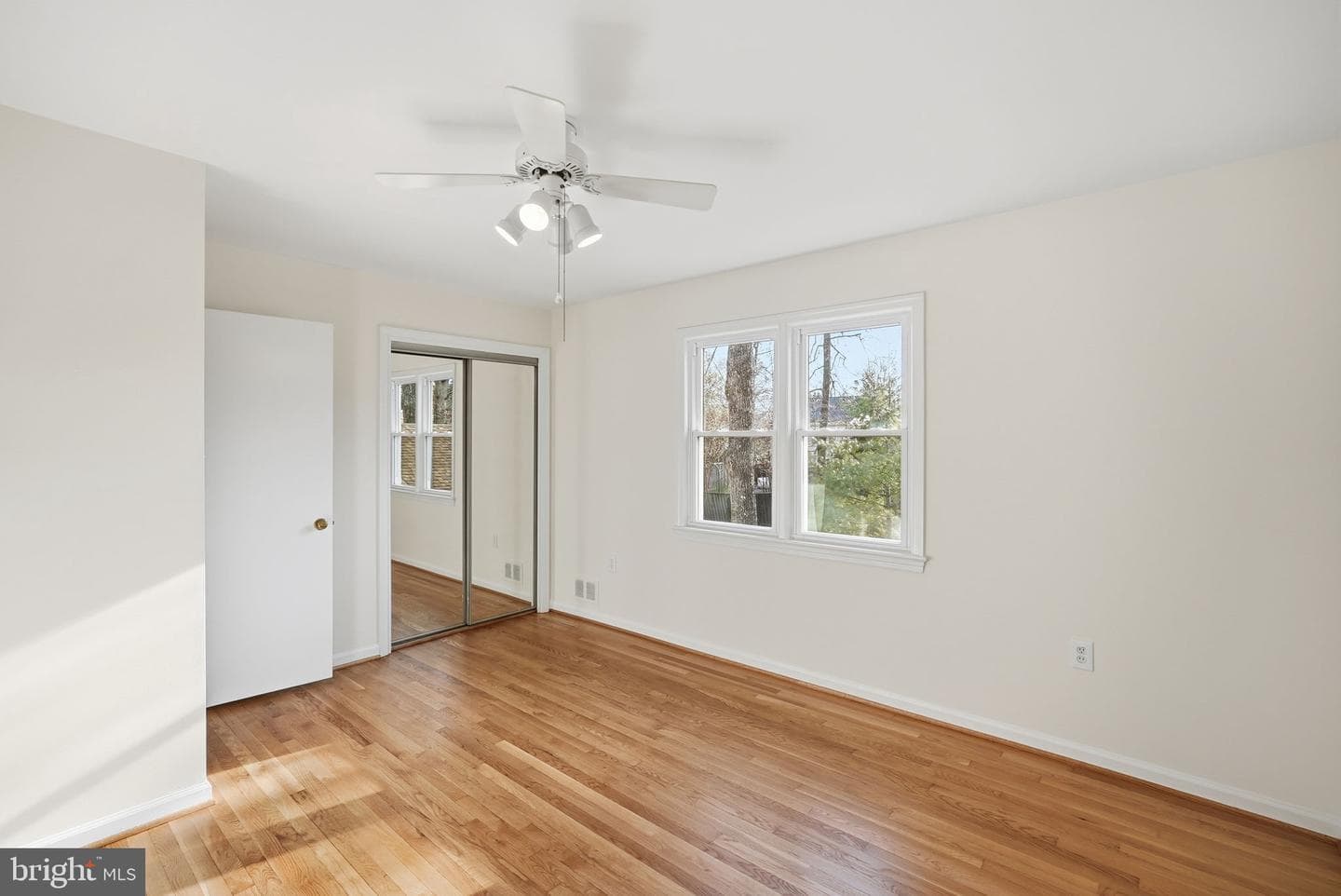 8802 Liberty Lane photo 16