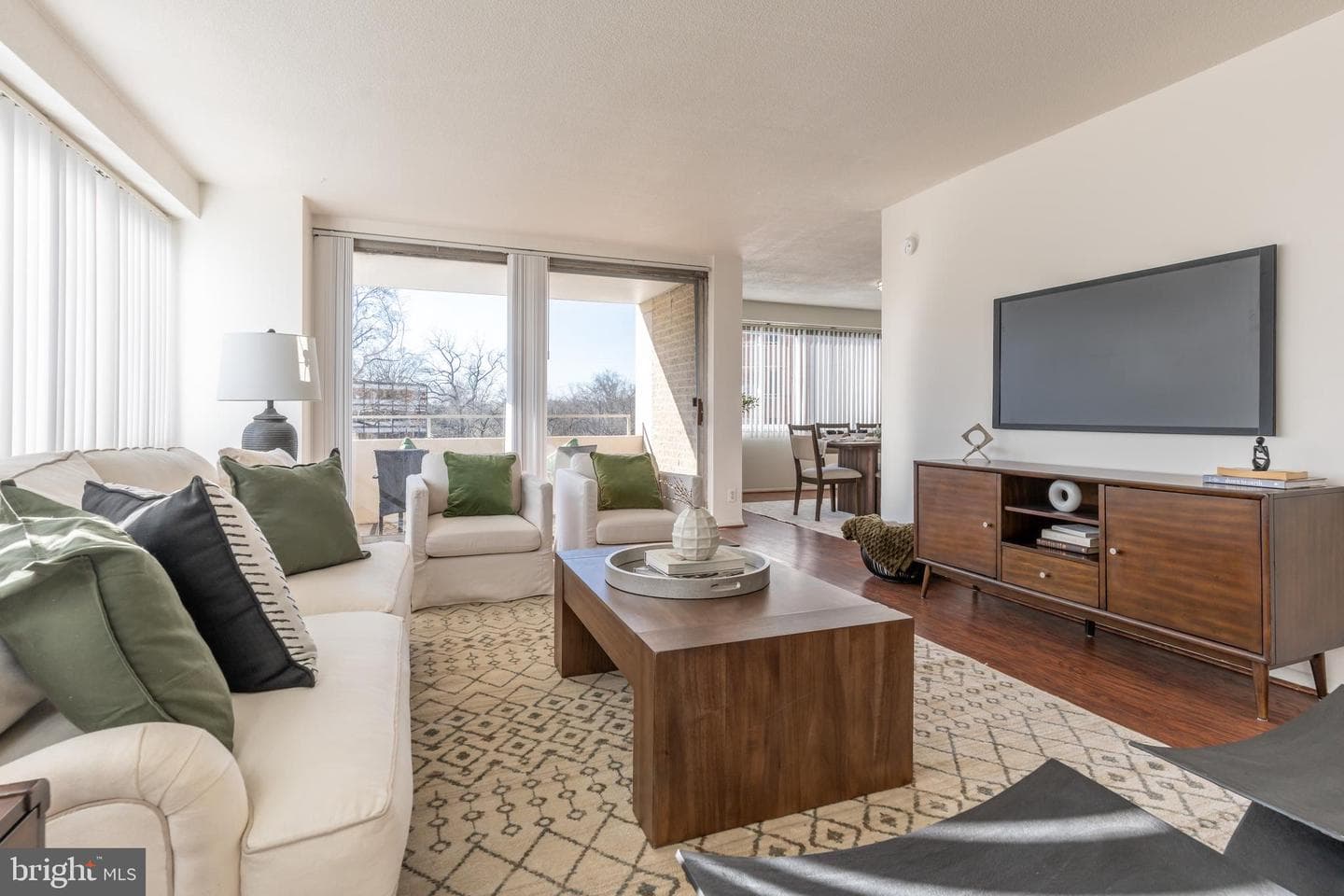 4515 Willard Avenue #609