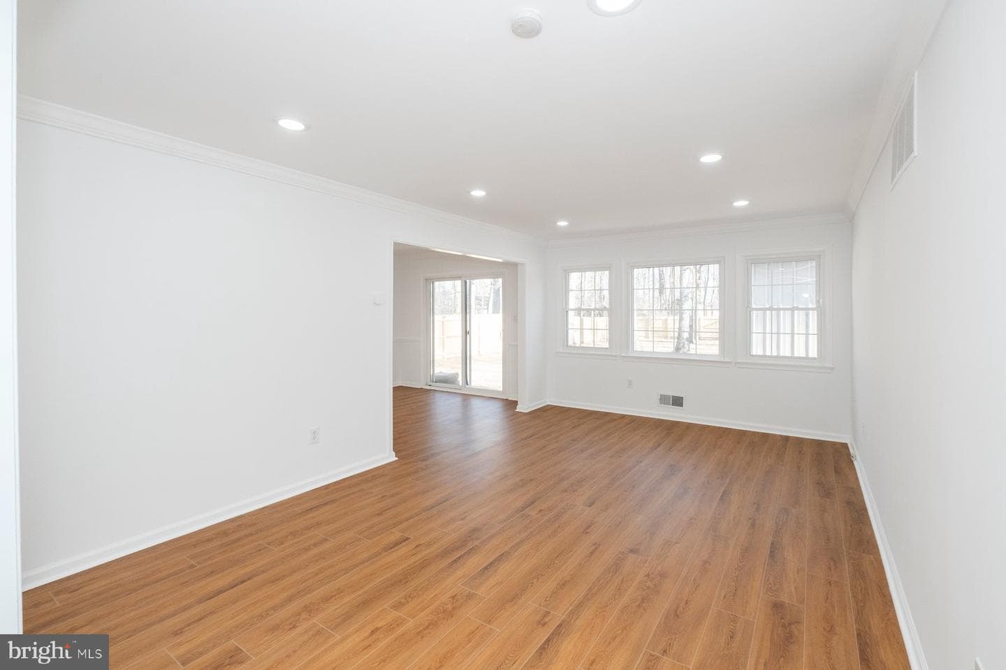 307 Summit Hall Road photo 2