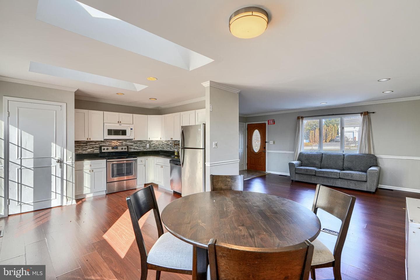 10100 Lewis Drive photo 15
