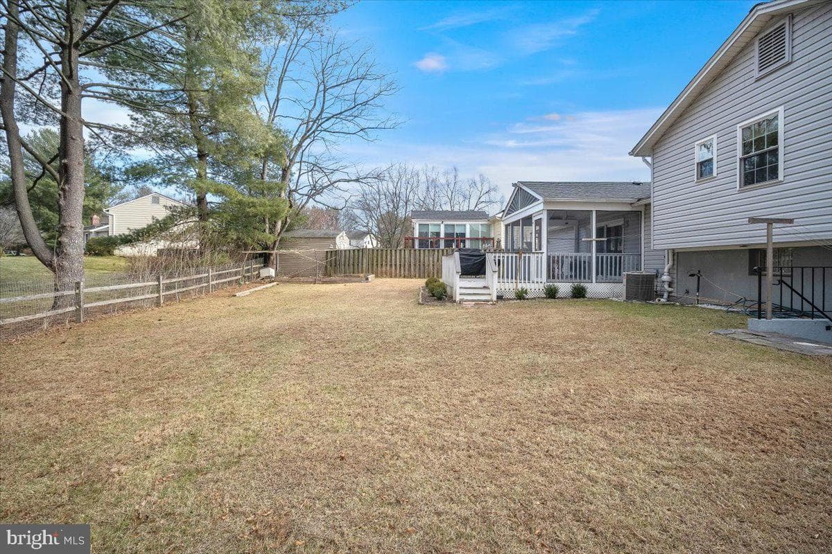 8217 Mountain Laurel Lane photo 30