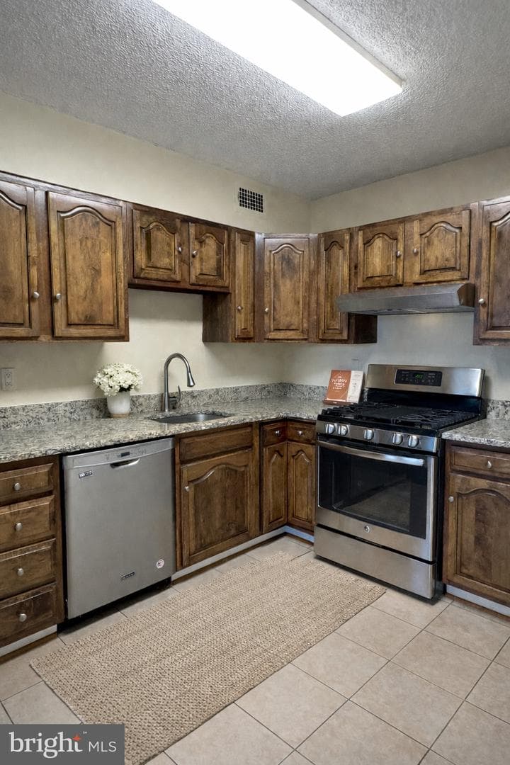 5225 Pooks Hill #710n photo 56
