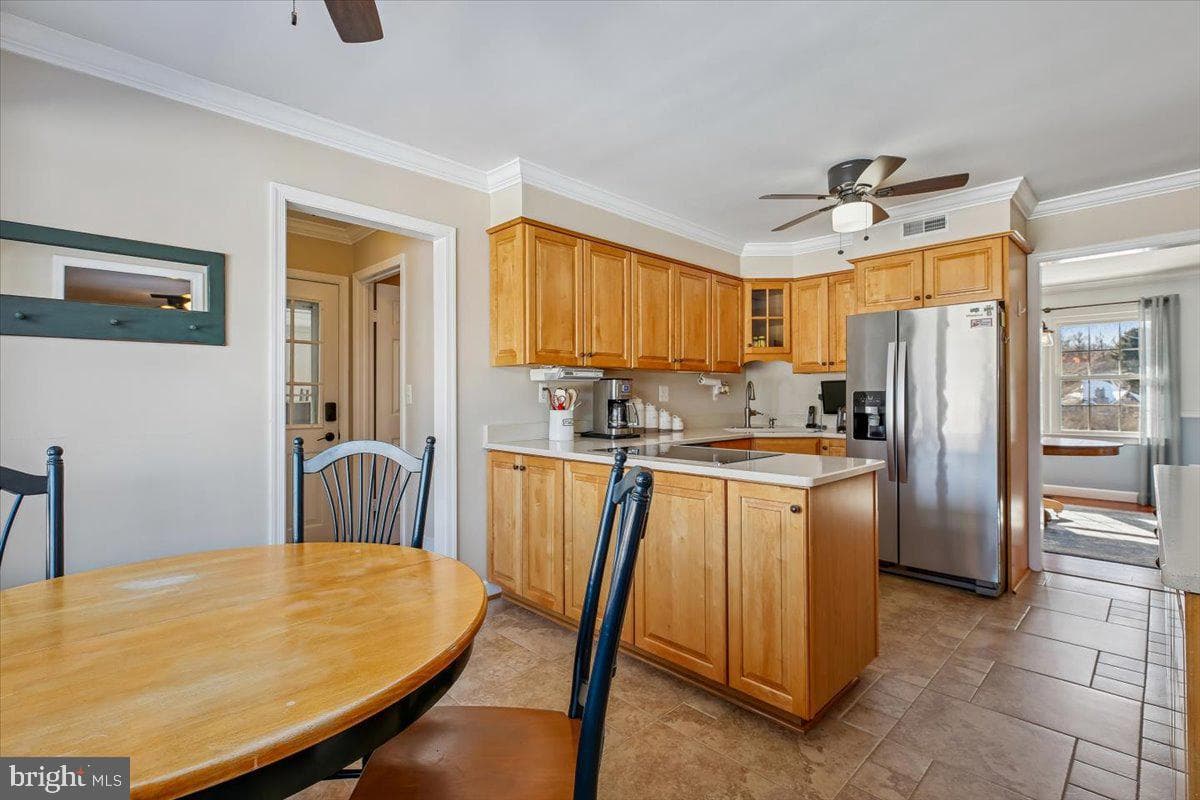 6205 Beechdale Court photo 6