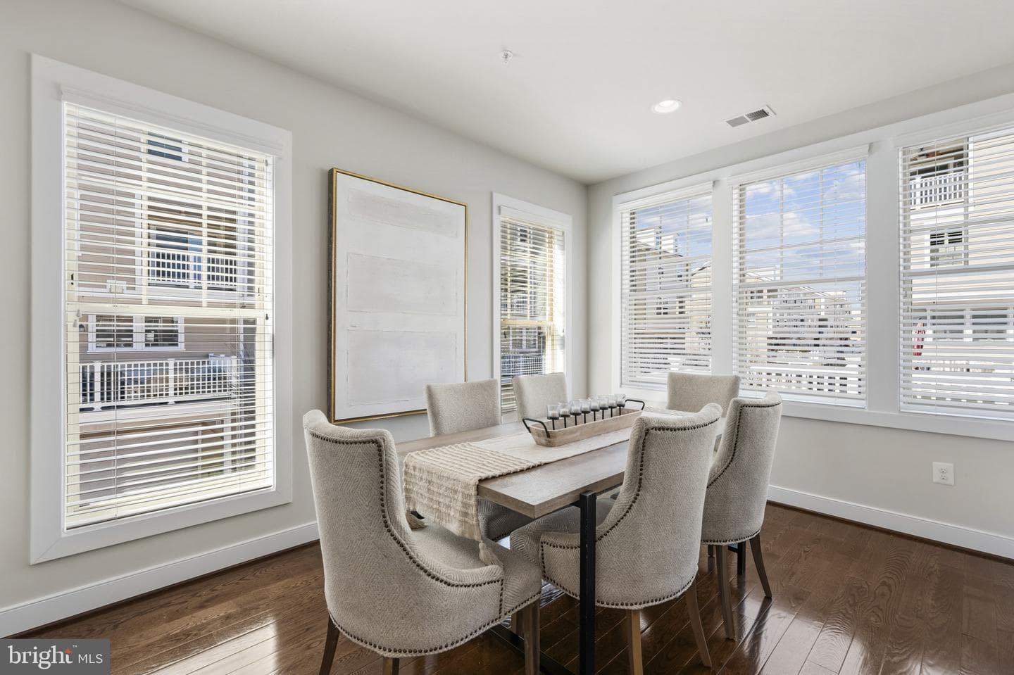 241 Goodall Street photo 13