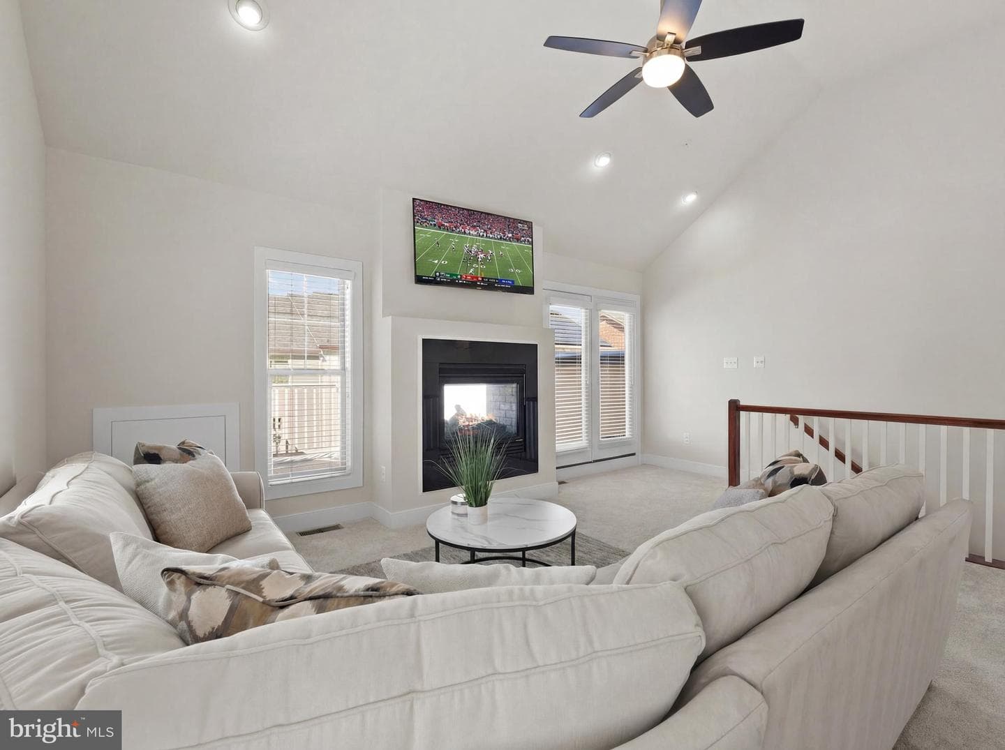 241 Goodall Street photo 38