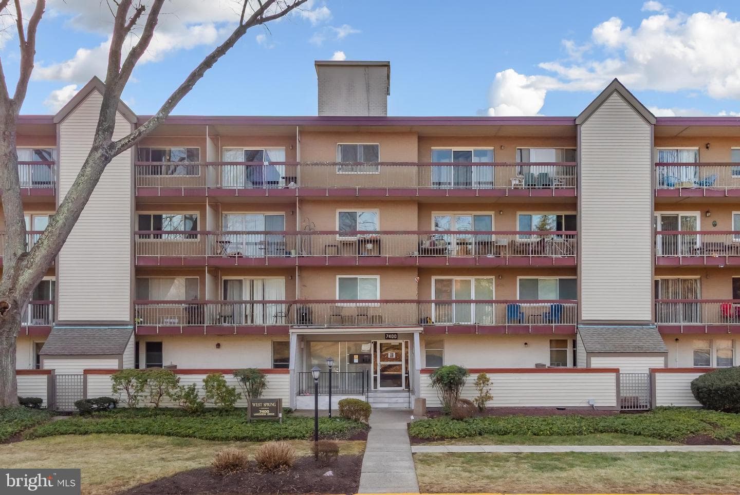 7400 Lakeview Drive #n402 photo 1