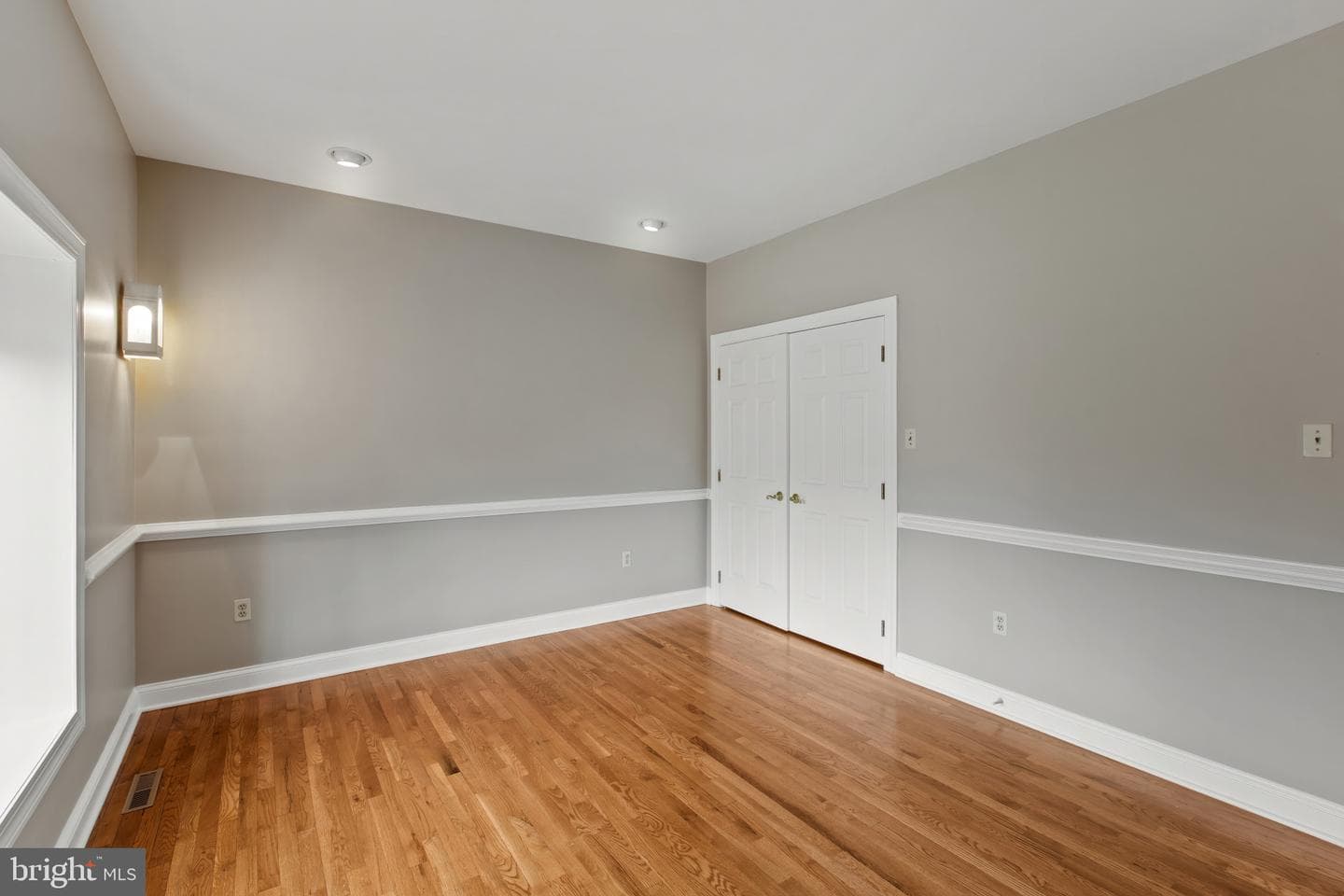 16001 Amina Drive photo 11