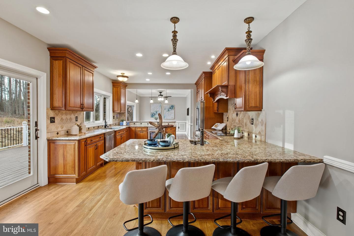 16001 Amina Drive photo 20