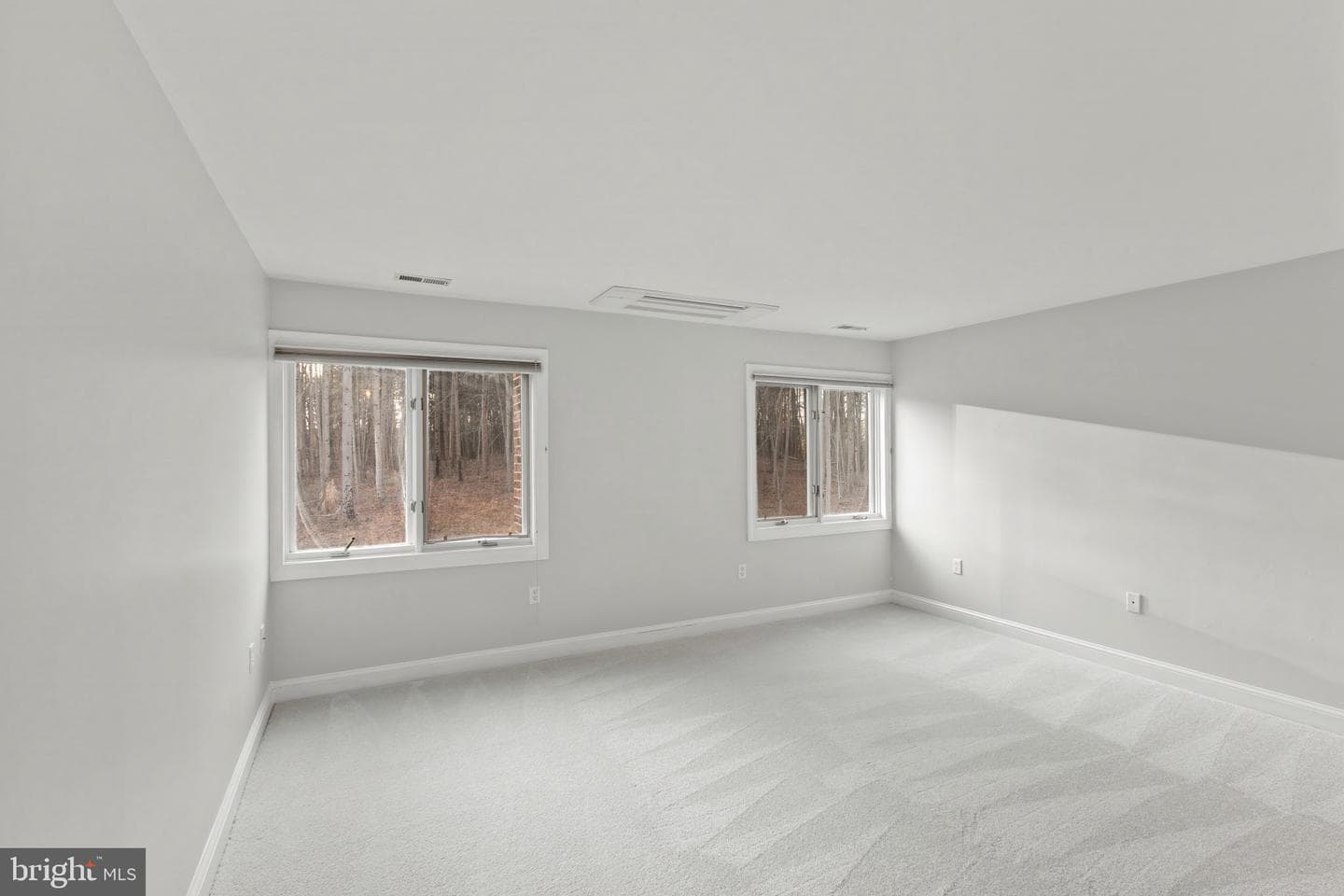 16001 Amina Drive photo 38