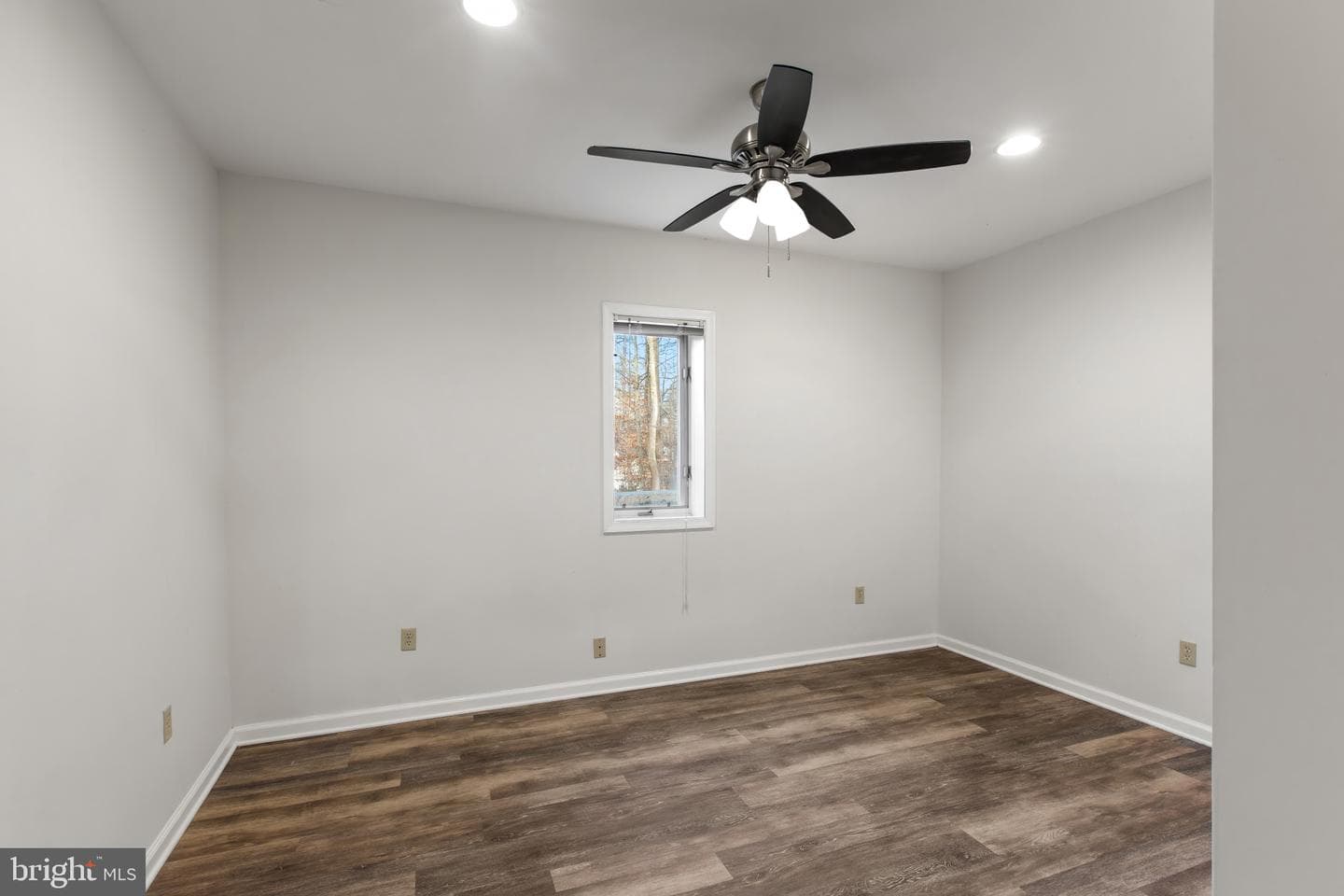 16001 Amina Drive photo 56