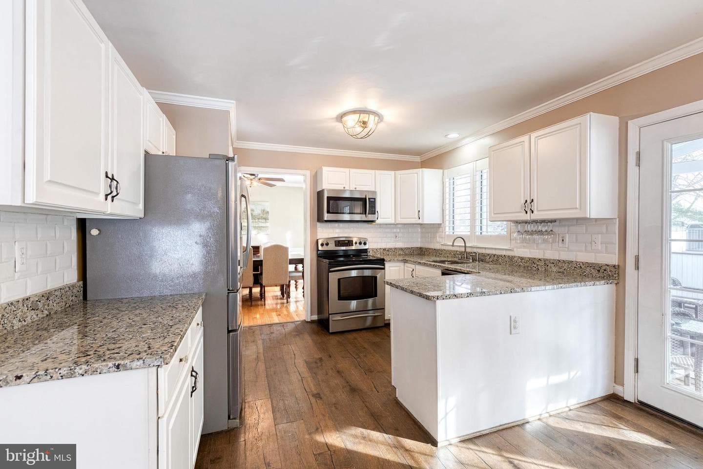 18425 Snowberry Way photo 10