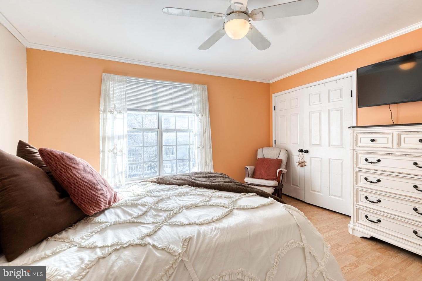 18425 Snowberry Way photo 25