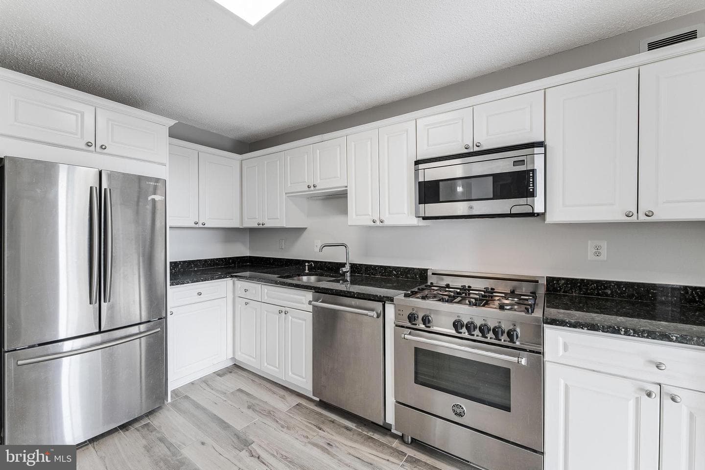 11801 Rockville Pik #806 photo 8