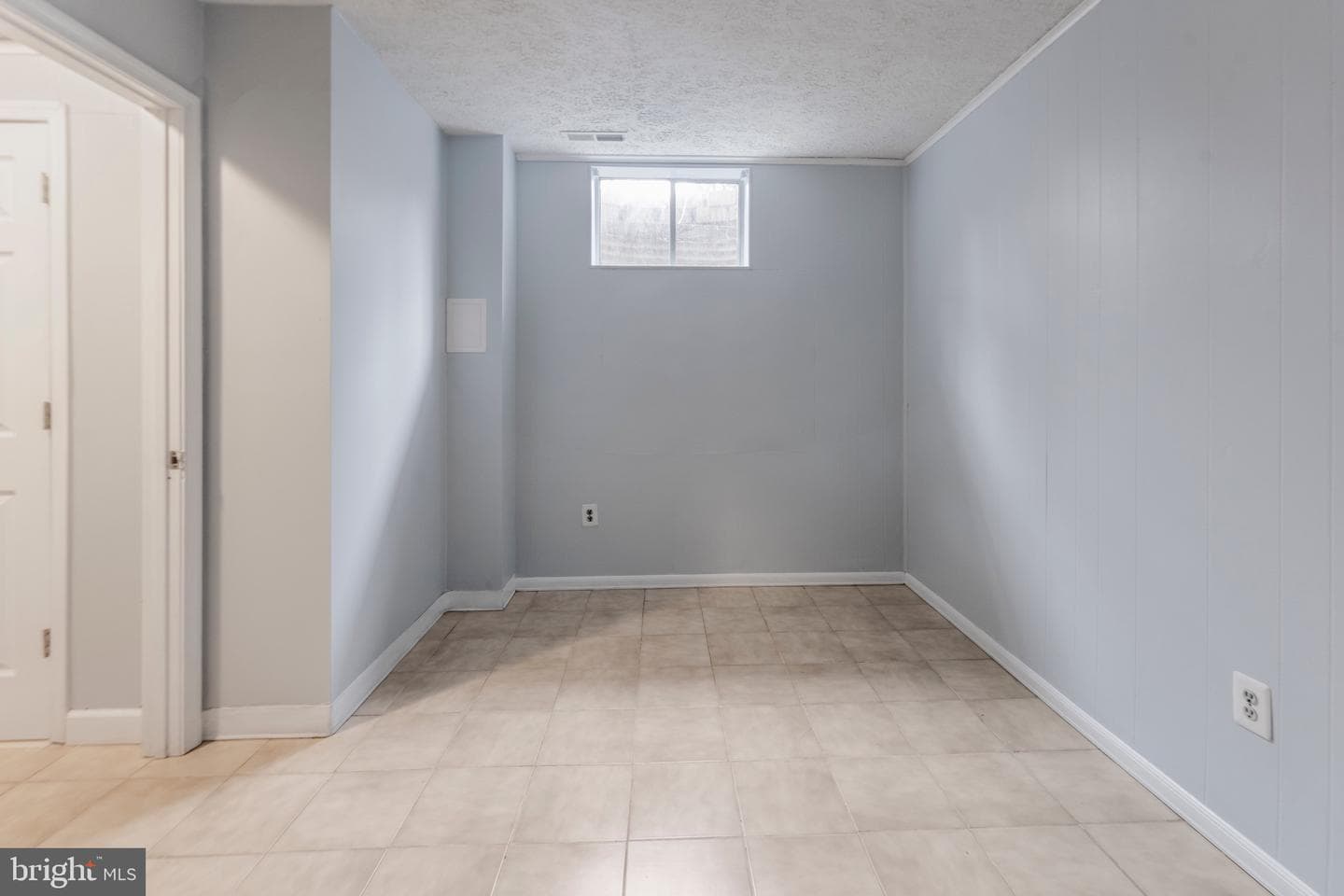 17610 Larchmont Terrace photo 14