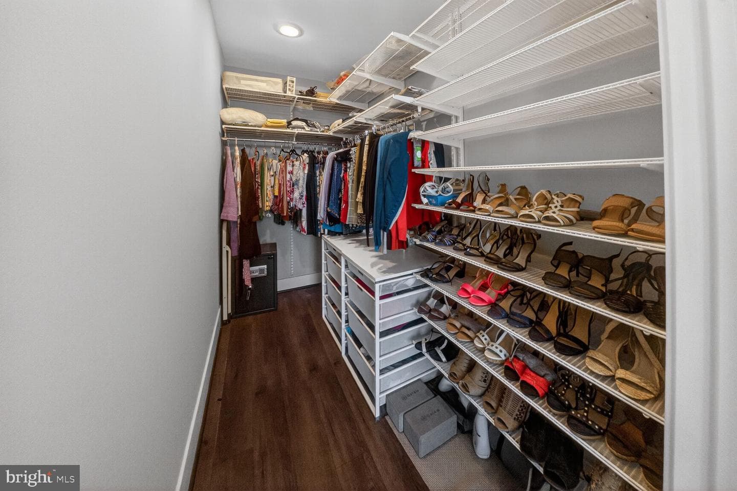 930 Rose Avenue #1604 photo 31