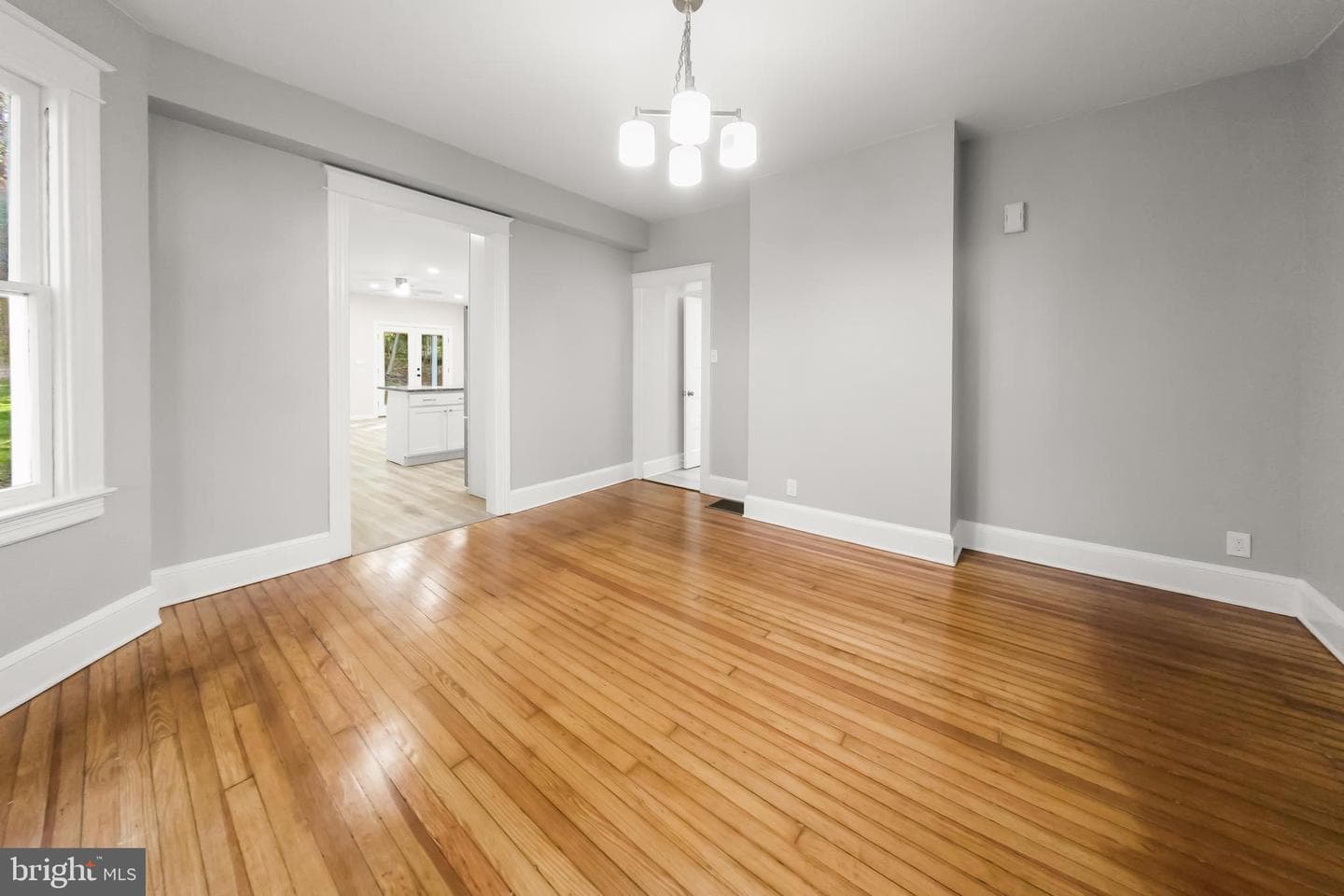 10220 Capitol View Avenue photo 17