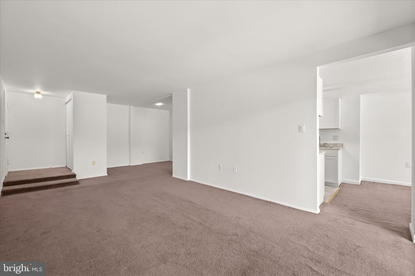416 Girard Street #t2 photo 8