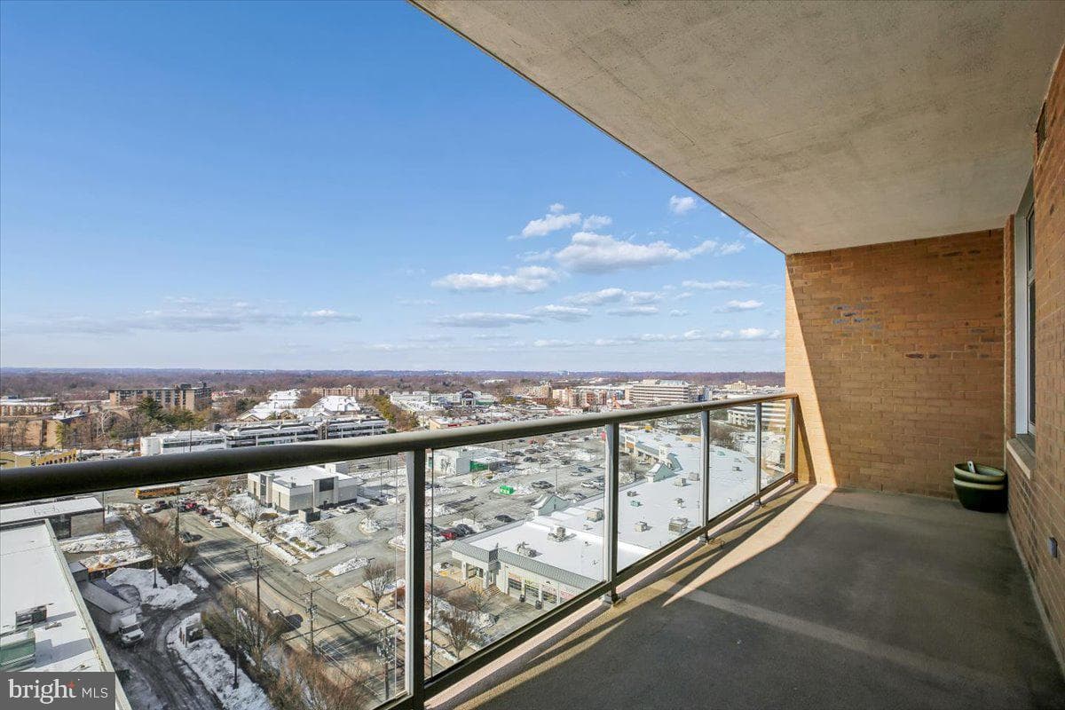 5750 Bou Avenue #1304 photo 14