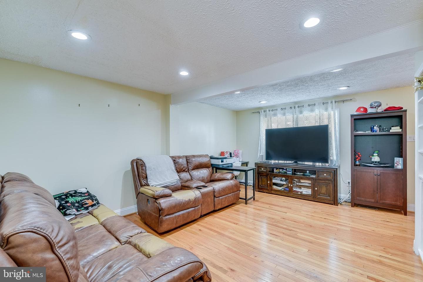 25527 Coltrane Drive photo 4