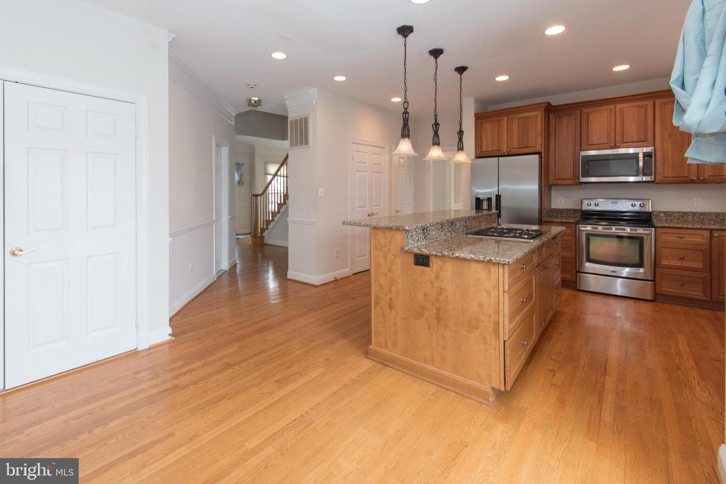 10817 Maplecrest Ln photo 11