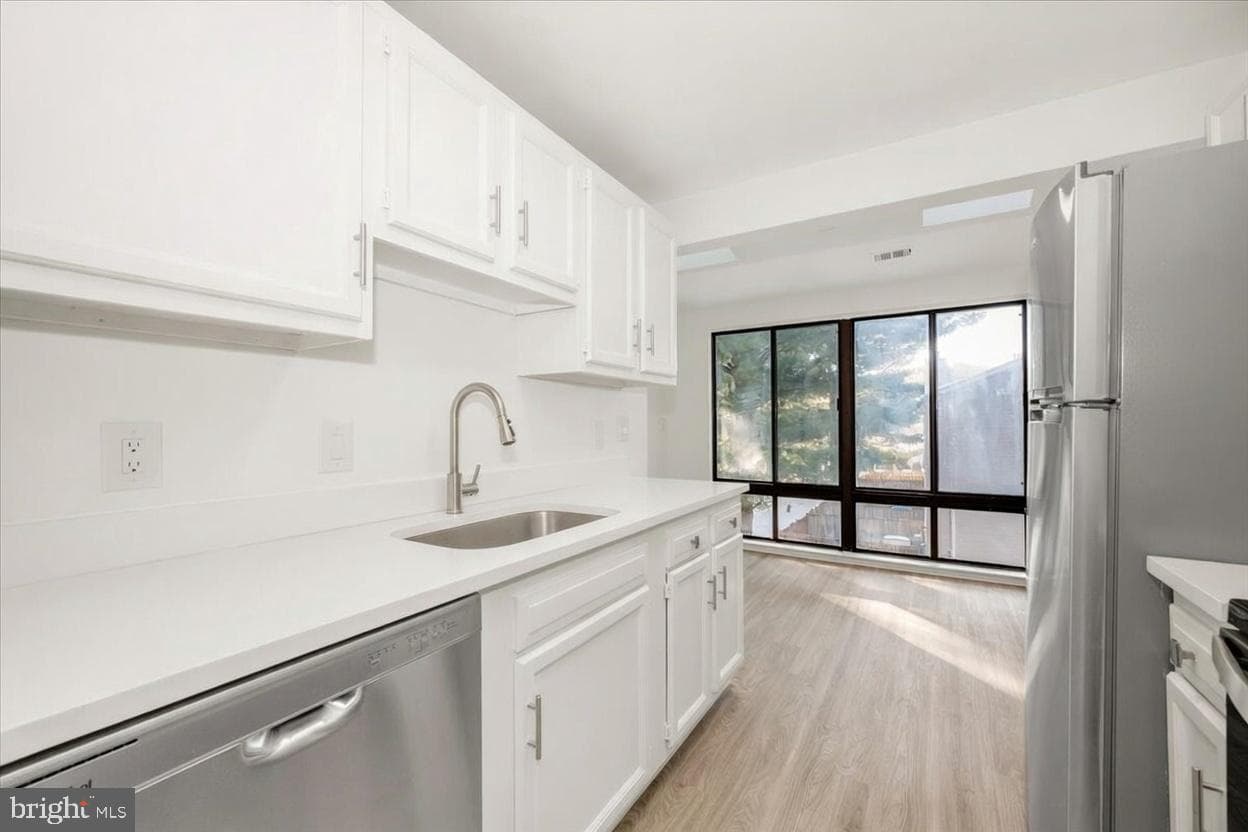 18140 Chalet Drive #7-303 photo 11