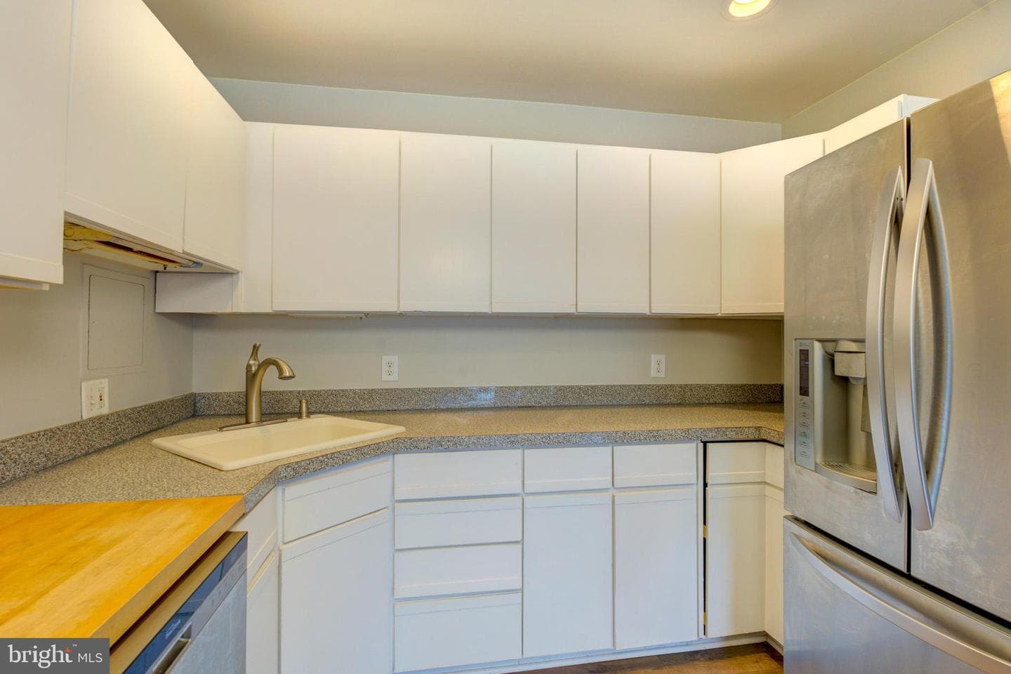 5301 Westbard Circle #208 photo 12