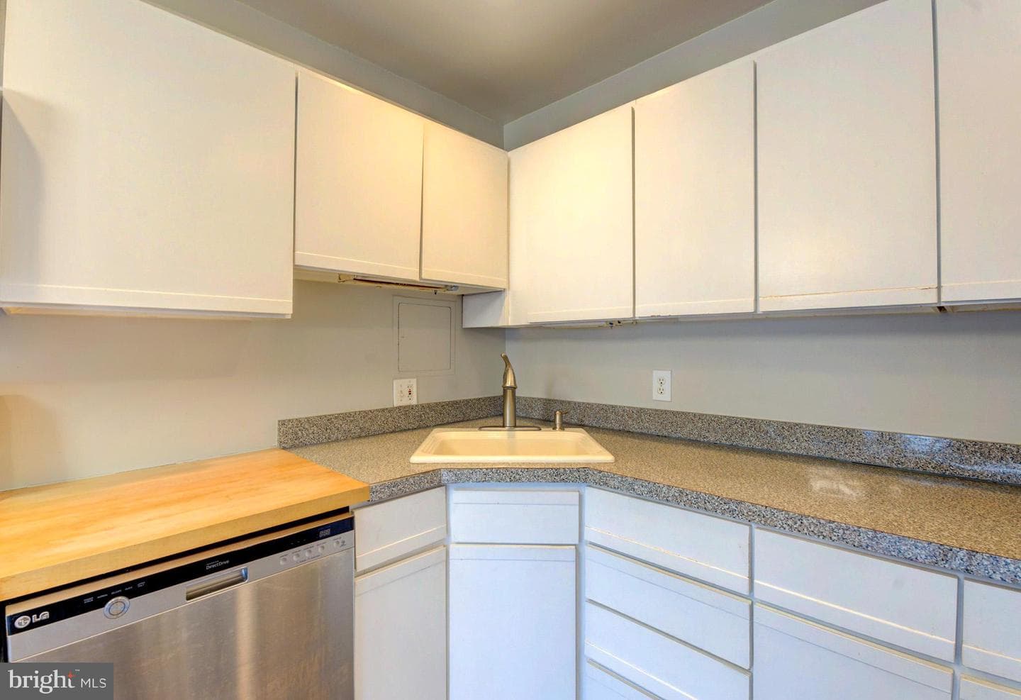5301 Westbard Circle #208 photo 15