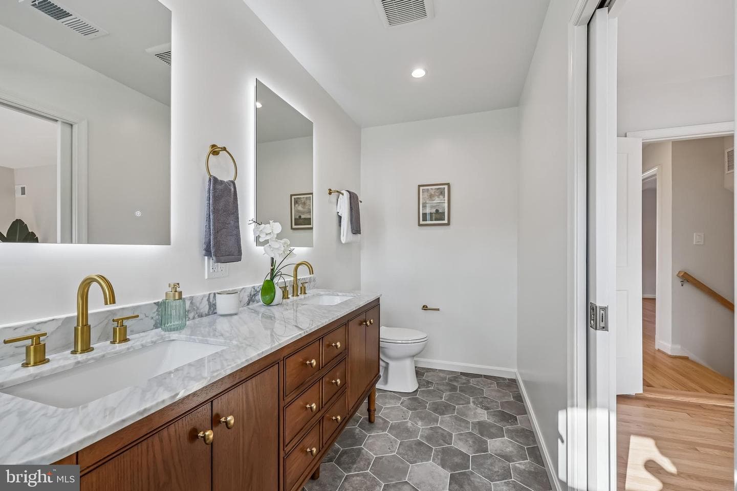 721 Mapleton Road photo 24